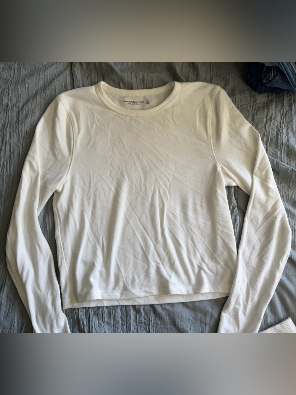 Abercrombie Long Sleeve White Crewneck Top